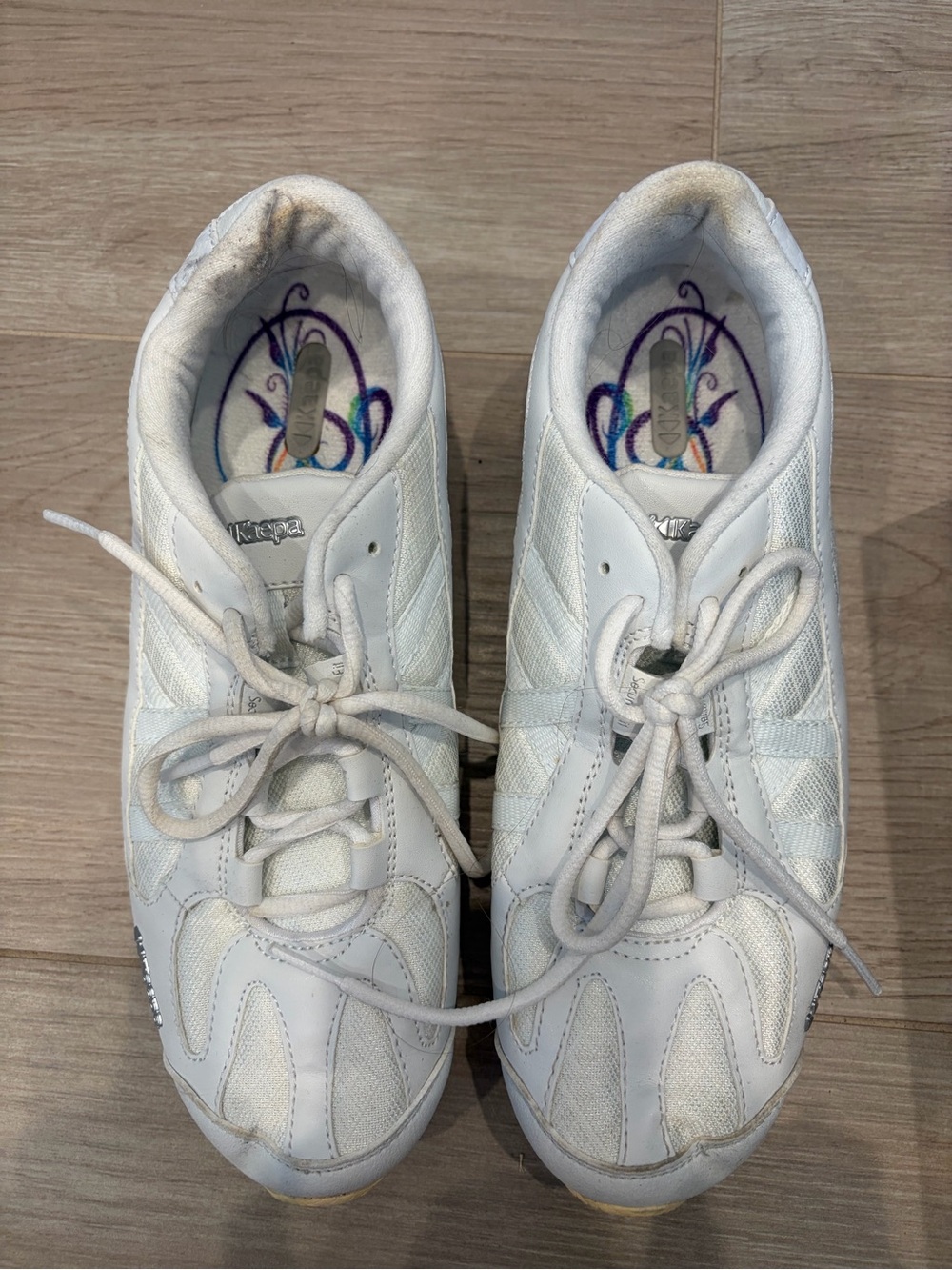 Kaepa Women’s White cheer shoes hardly worn
